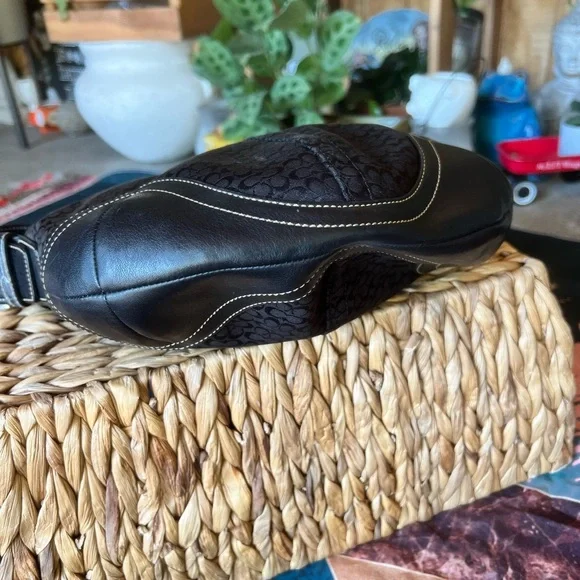 COACH women purse - Picture 3 of 12